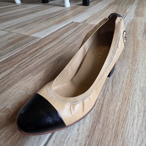 CHANEL Cap Toe Ballet Stretch Pumps Eur. 38C - Picture 1 of 14
